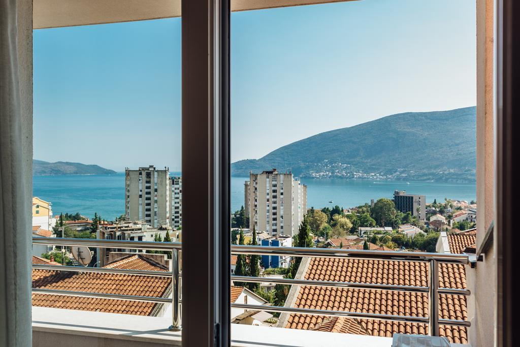 Apartments Anastasija Herceg Novi Buitenkant foto